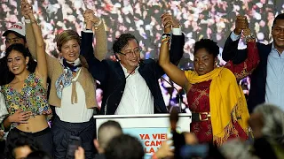 Προεδρικές εκλογές: Ο υπόψήφιος της Αριστεράς κόντρα στον «Τραμπ της Κολομβίας»