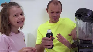 Smoothie Challenge Edible Not Edible from Max and Katy