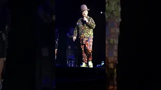 Boy George speaking to the crowd in West Palm Beach