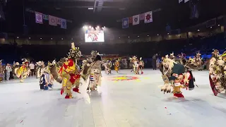 Gathering of Nations Powwow 2024 - Adult Men's Traditional SNL Group 1