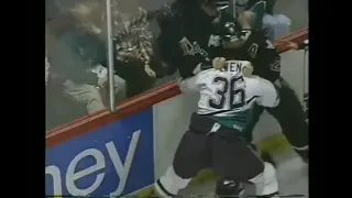 Stars - Mighty Ducks rough stuff 12/22/93