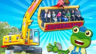 Gecko Goes to Diggerland | Gecko's Real Vehicles | Educational Videos For Toddlers