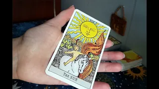 How-To Tarot Tuesday - The Sun - How Does The Sun Manifest In Your Life?