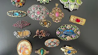 21 марта 2022 г. Vintage Bijouterie Czech Brooches В продаже украшения винтаж