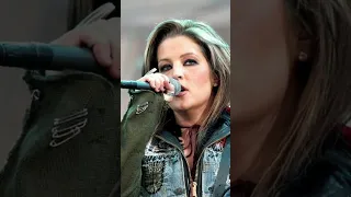 Lisa Marie Presley 💞 where no one stands alone 💞 Lisa is so beautiful 😍