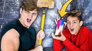 YOUTUBER FORTISSIMO 💪 vs TELEFONO INDISTRUTTIBILE!📱