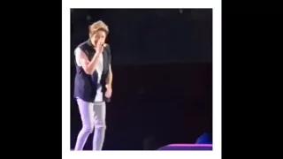 Niall and harry crotch grab compilation