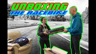 Unboxing Simson Racebike mit Nele