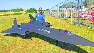 XXXL BLACKBIRD SR-71 US AIR FORCE RC TURBINE JET FLIGHT DEMONSTRATION