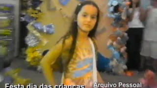 DESFILE DIA DAS CRIANÇAS NAS CASAS 3 IRMÃOS 2004