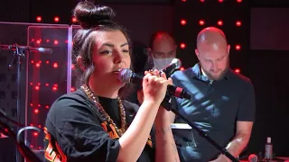 Hoshi - Amour censure (Live) - Le Grand Studio RTL