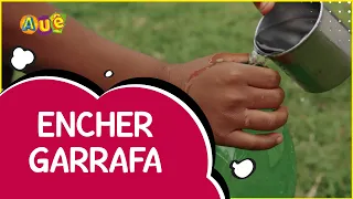 Encher garrafa | Brincadeira em aldeia indígena Guarani | Série AUÊ 2ª temporada