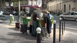 I eat in the trash cans