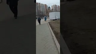 незаконные торговые точки в Невском районе возле метро проспект Большевиков.