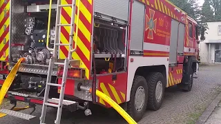 Ліквідація пожежі в складських приміщеннях в Ужгороді