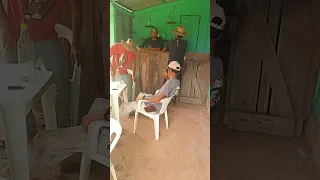 patrão foi no boteco só tinha bebo lá