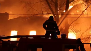 Подробности пожара на Аткарской: первыми возгорание заметили полицейские