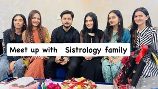 Meet up #sistrology family| @Sistrology @Fatimafaisal @rabiafaisal__ @HiraFaisal