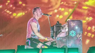 Coldplay lights up Levi's Stadium