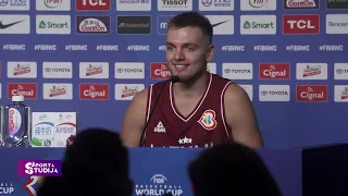 Žagars un Banki Latvijas izlases preses konferencē pēc uzvaras pār Lietuvu