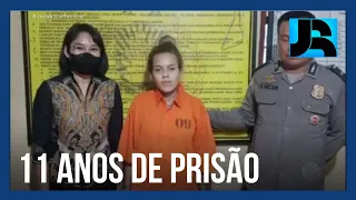 Brasileira presa por tráfico na Indonésia escapa da pena de morte