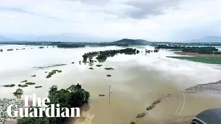 Australia: North Queensland underwater after worst flood in decades