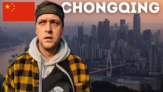 Arriving in the Craziest City in China 🇨🇳 First Impressions of Chongqing