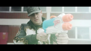 Money Boy Ft. Gloss Up - Body wie ein Mazerati (Official Video) Prod. shvde