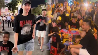 Thùy Tiên dẫn Lôi Con ra phố đi bộ cùng Quang Linh Vlog và team Châu Phi ở Sài Gòn được Fan vây kín