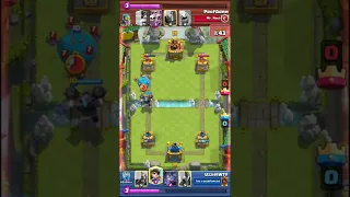 Jugando #clashroyale  con voz de #loquendo parte 2      #shorts