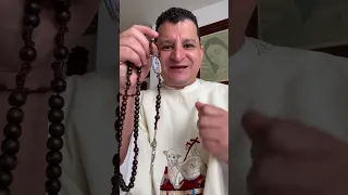 Santo Rosario, látigo contra los demonios. @PadreBernardoMoncada