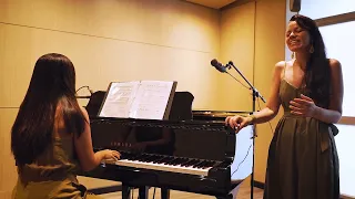 Alfonsina y el Mar - Ariel Ramírez (Voz: Laura Villa. Piano: Laura Rosales)