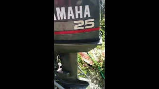 25hp Yamaha for sale $1500 test ru by the boatman