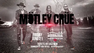 Motley Crue Milwaukee