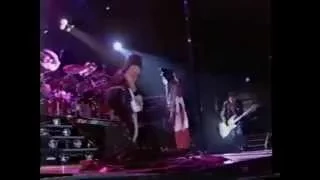 Bon Jovi : Richie Sambora guitar solo In And Out Of Love Vancouver 1987