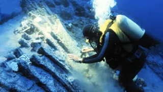 12 Most Incredible Underwater Finds