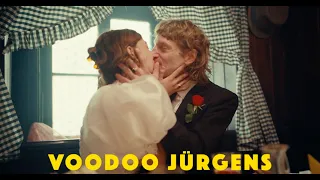 Voodoo Jürgens - Federkleid (official Video)