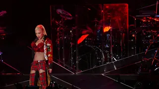 4K Gwen Stefani - Los Angeles CA - The Forum - October 15th 2016