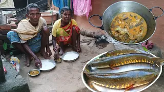 SHOL FISH CURRY cooking traditional methods by old grandma || actually village life of India