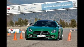 Mercedes-AMG GT R 2016 - Maniobra de esquiva (moose test) y eslalon | km77.com