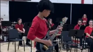 7th grader shreds eruption on guitar for his middle school concert 🎶