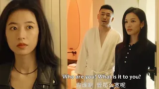 Jie misunderstood that Maidong was cheating on her, but it was not Maidong who was inside the door!