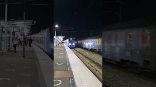 Un train spécial en gare d'Épinay - Villetaneuse #shorts #bb69432