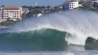 Sebastian Gomez - SUP surfing in Puerto Escondido, Mexico 2017.