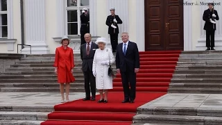 Queen Elizabeth in Berlin: Schloss Bellevue & Spreeufer