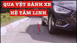 Học lái xe ô tô (bài thi qua vệt bánh xe và đường hẹp vuông góc)