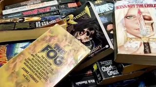 Scary Stuff From My Attic! Unboxing Vintage Horror Novels from the 70s and 80s (Part 2)
