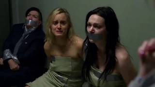 Alex & Piper (season 5 episode 10) Broken Arm OITNB