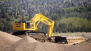 Upclose with a fresh Komatsu PC1250