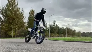 Husqvarna 350FE (wheelies, stoppies, burnouts)